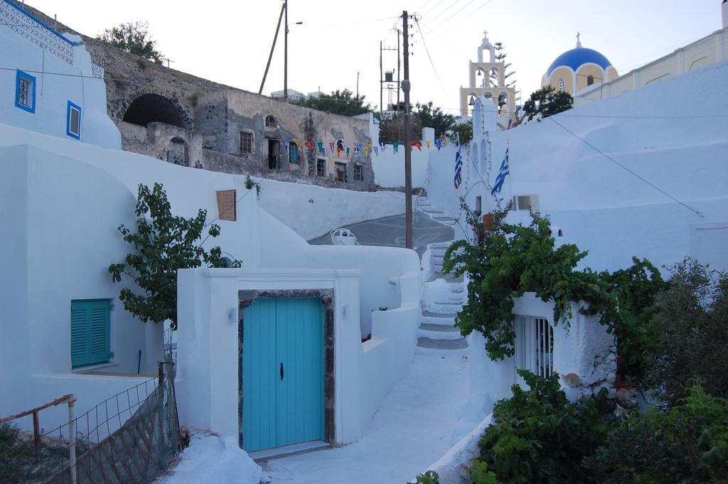 Villa Kalisperis Cave Houses *