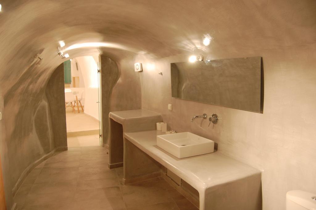 Kalisperis Cave Houses Vothon